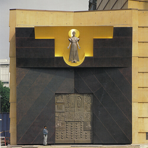 Great bronze doors of Cathedral of Our Lady of the Angels cathedral in Los Angels by Robert Graham. 3D Scanning by Scansite.